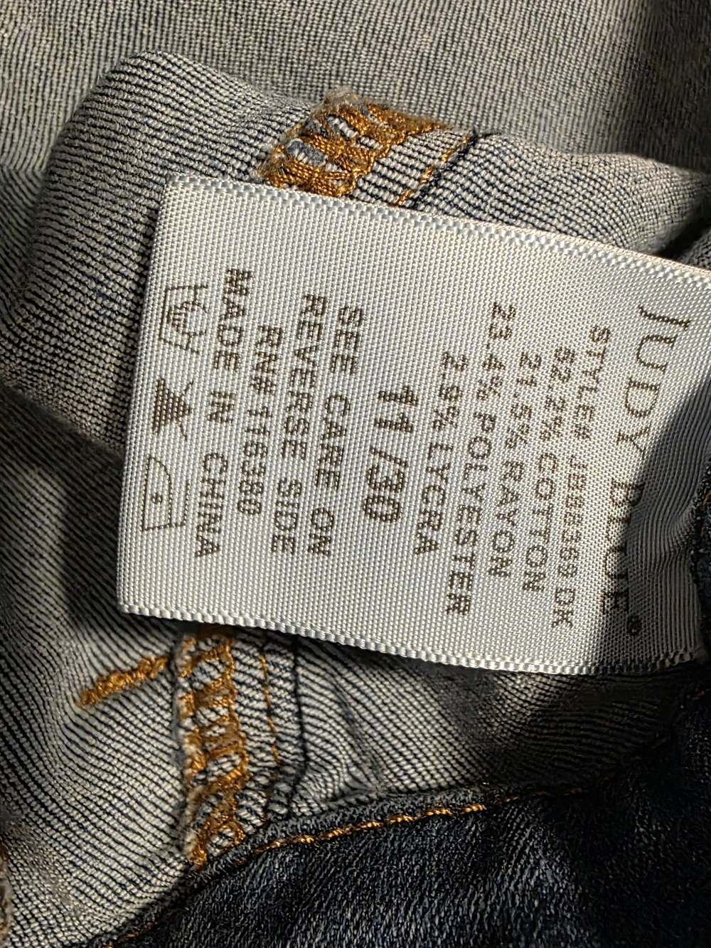 Judy Blue Mid-Dark Distressed Boyfriend Jeans - Picture 3 of 6